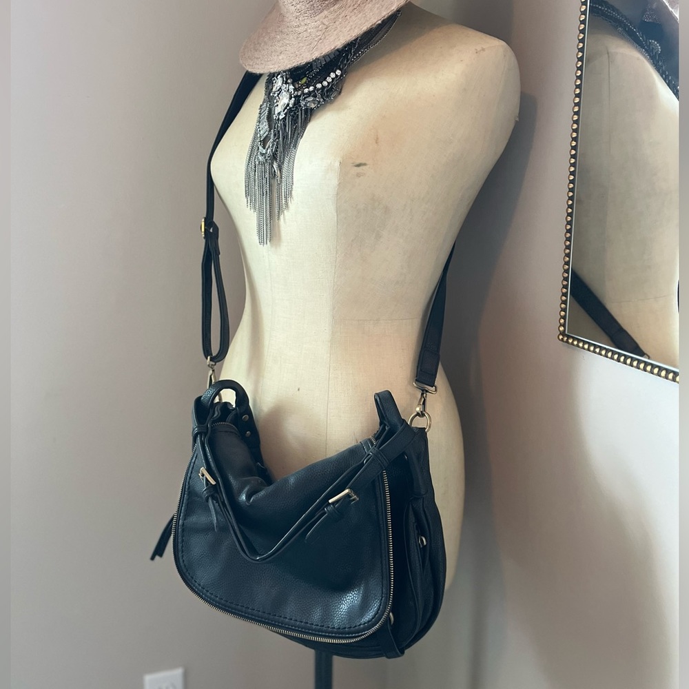 David Jones Black leather handbag